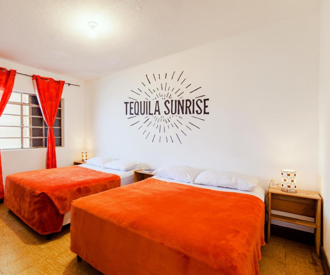 Tequila Sunrise Hostel Γουατεμάλα Εξωτερικό φωτογραφία